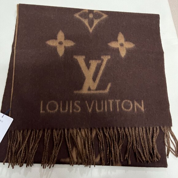 Louis Vuitton Dark Brown Monogram Scarf - Picture 6 of 6